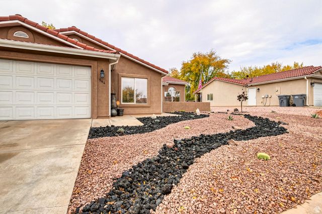 544 S FIESTA DR, Ivins, UT 84738