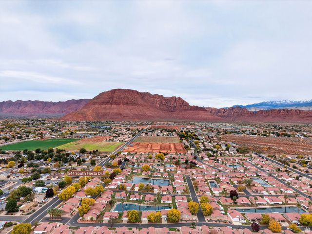 544 S FIESTA DR, Ivins, UT 84738