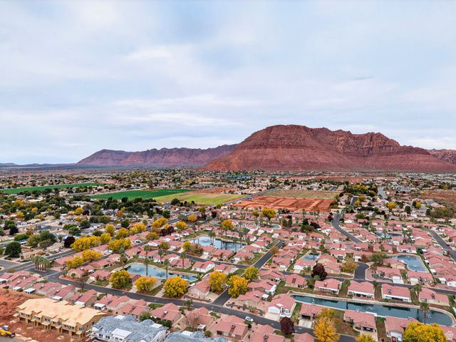 544 S FIESTA DR, Ivins, UT 84738