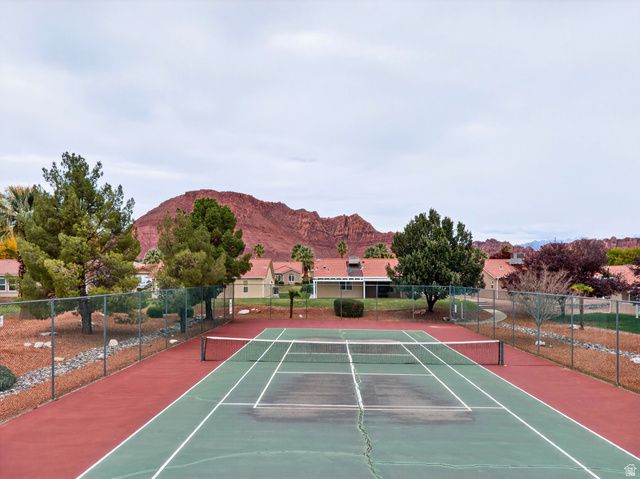 544 S FIESTA DR, Ivins, UT 84738