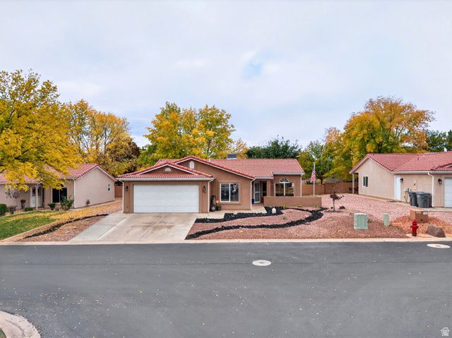 544 S FIESTA DR, Ivins, UT 84738