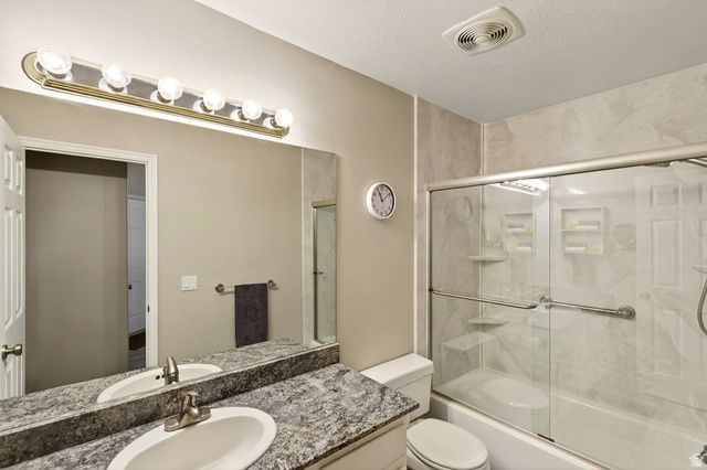 544 S FIESTA DR, Ivins, UT 84738