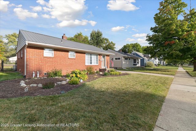 1226 N Hayford Avenue, Lansing, MI 48912