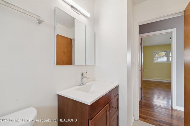 1226 N Hayford Avenue, Lansing, MI 48912