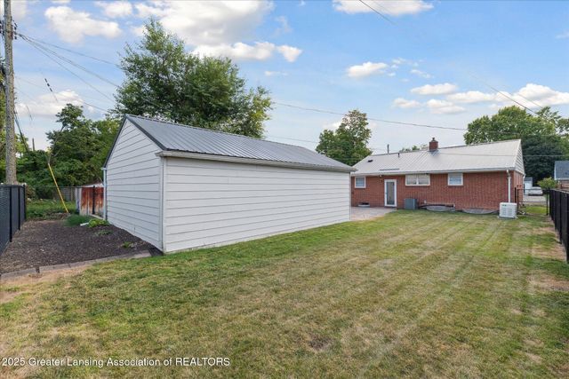 1226 N Hayford Avenue, Lansing, MI 48912