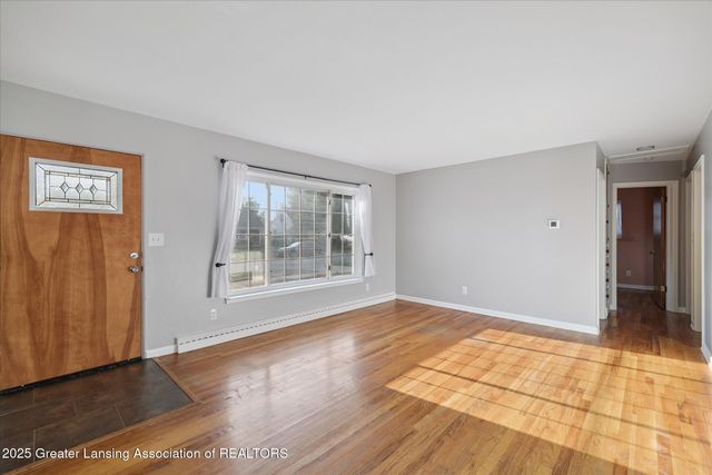 1226 N Hayford Avenue, Lansing, MI 48912