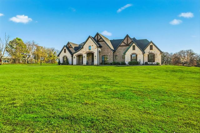 3911 Cedarcrest Court, Flower Mound, TX 75022