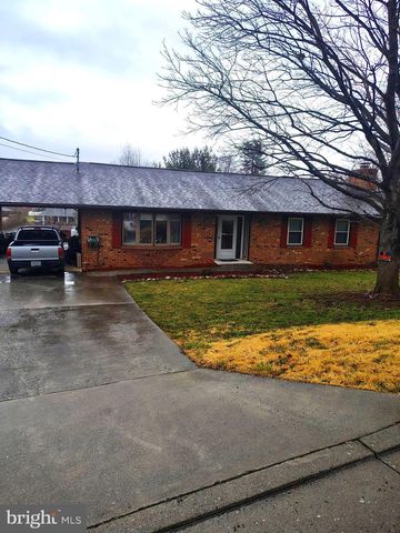 20 GLOUCESTER RD, Front Royal, VA 22630