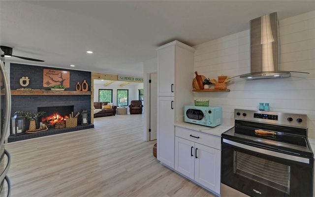 1036 Lightwood Road, Hartwell, GA 30643