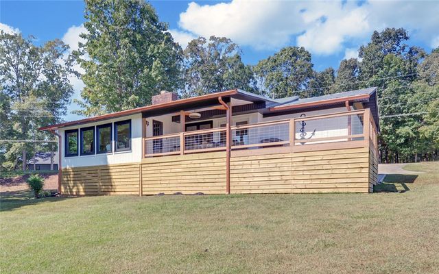 1036 Lightwood Road, Hartwell, GA 30643