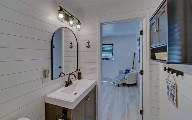 1036 Lightwood Road, Hartwell, GA 30643