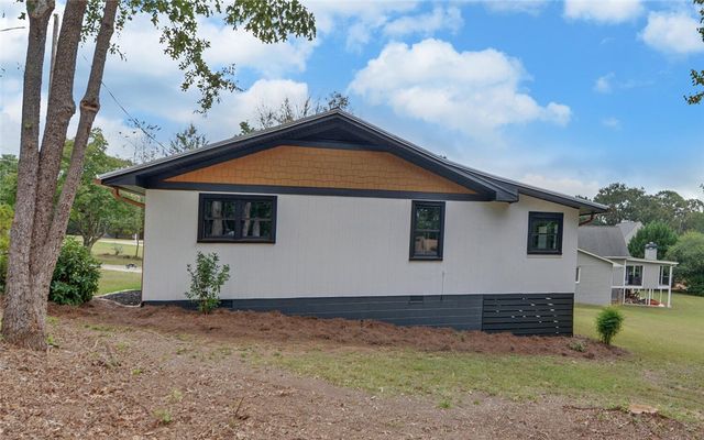 1036 Lightwood Road, Hartwell, GA 30643