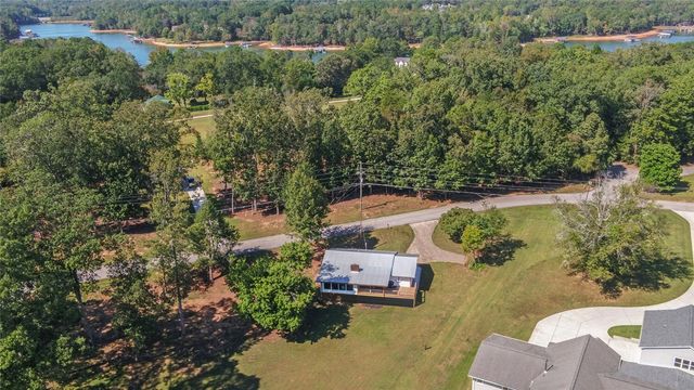1036 Lightwood Road, Hartwell, GA 30643