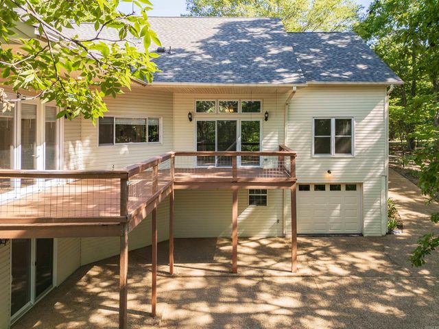 29 Barcelona Way, Hot Springs Village, AR 71909