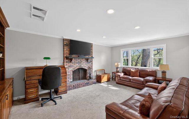 17 Hillcrest Drive A, Glen Head, NY 11545