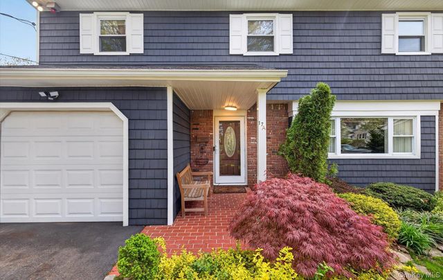 17 Hillcrest Drive A, Glen Head, NY 11545