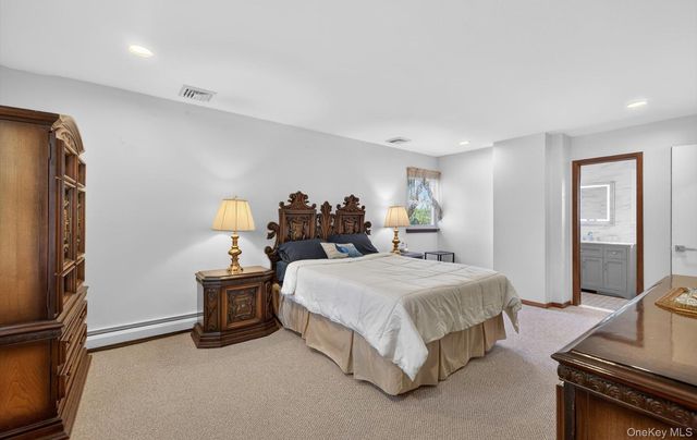 17 Hillcrest Drive A, Glen Head, NY 11545