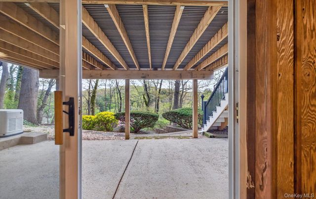 17 Hillcrest Drive A, Glen Head, NY 11545