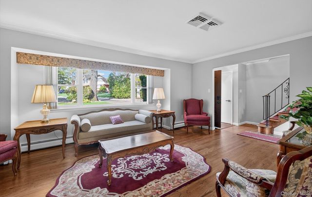 17 Hillcrest Drive A, Glen Head, NY 11545