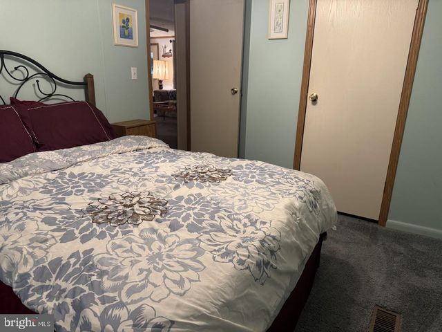 98 BEAR RUN RD, Oakland, MD 21550