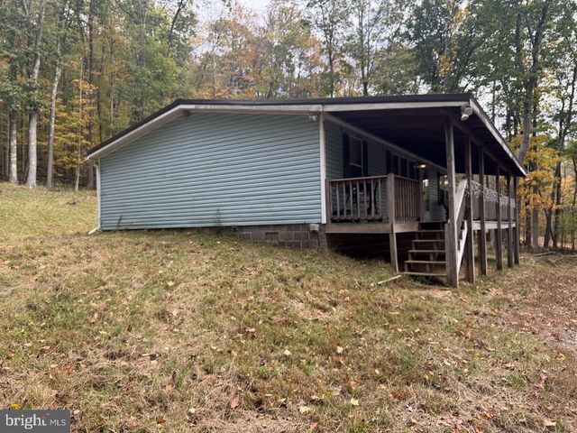 98 BEAR RUN RD, Oakland, MD 21550