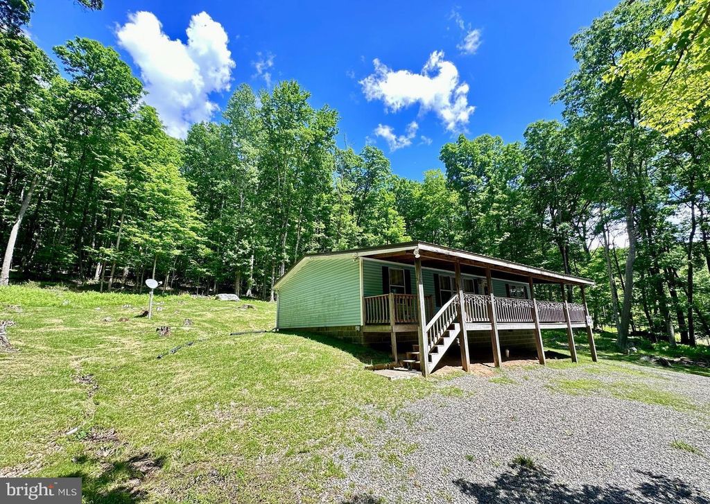 98 BEAR RUN RD, Oakland, MD 21550