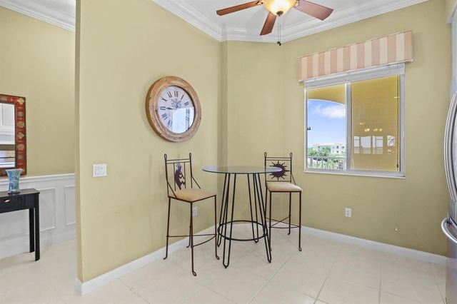 26 Harbour Isle Drive W Ph06, Fort Pierce, FL 34949