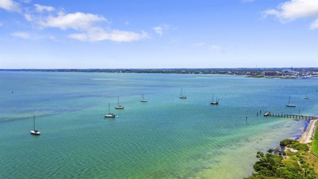 26 Harbour Isle Drive W Ph06, Fort Pierce, FL 34949