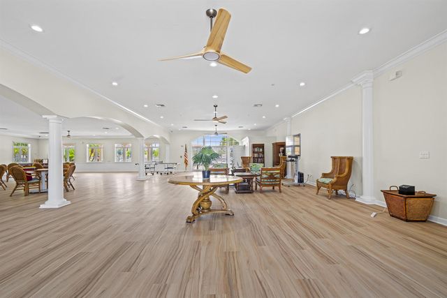 26 Harbour Isle Drive W Ph06, Fort Pierce, FL 34949