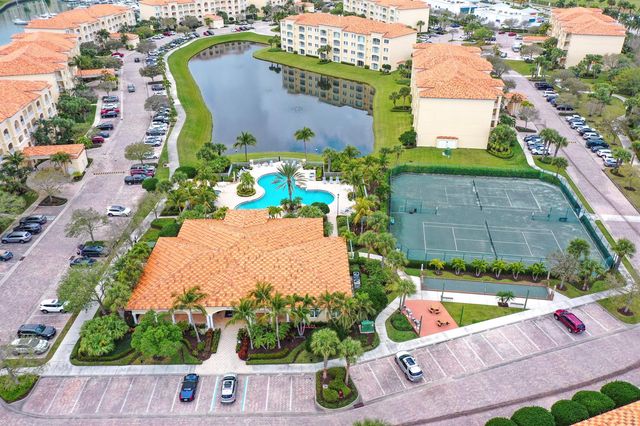26 Harbour Isle Drive W Ph06, Fort Pierce, FL 34949