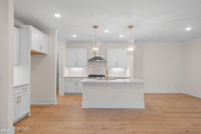 77 Iris Way, Hampstead, NC 28443