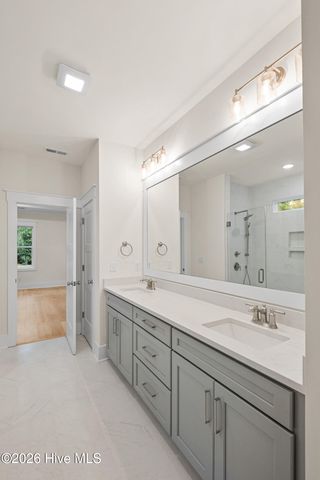 77 Iris Way, Hampstead, NC 28443