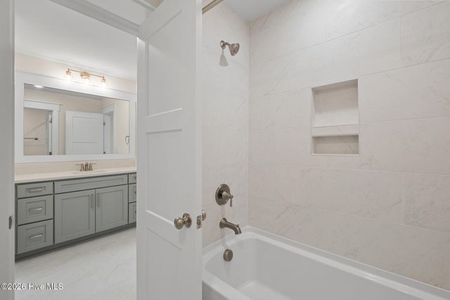 77 Iris Way, Hampstead, NC 28443
