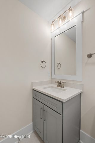 77 Iris Way, Hampstead, NC 28443