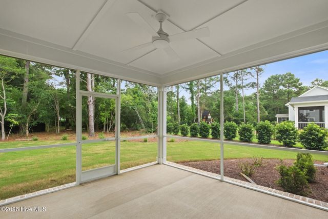 77 Iris Way, Hampstead, NC 28443