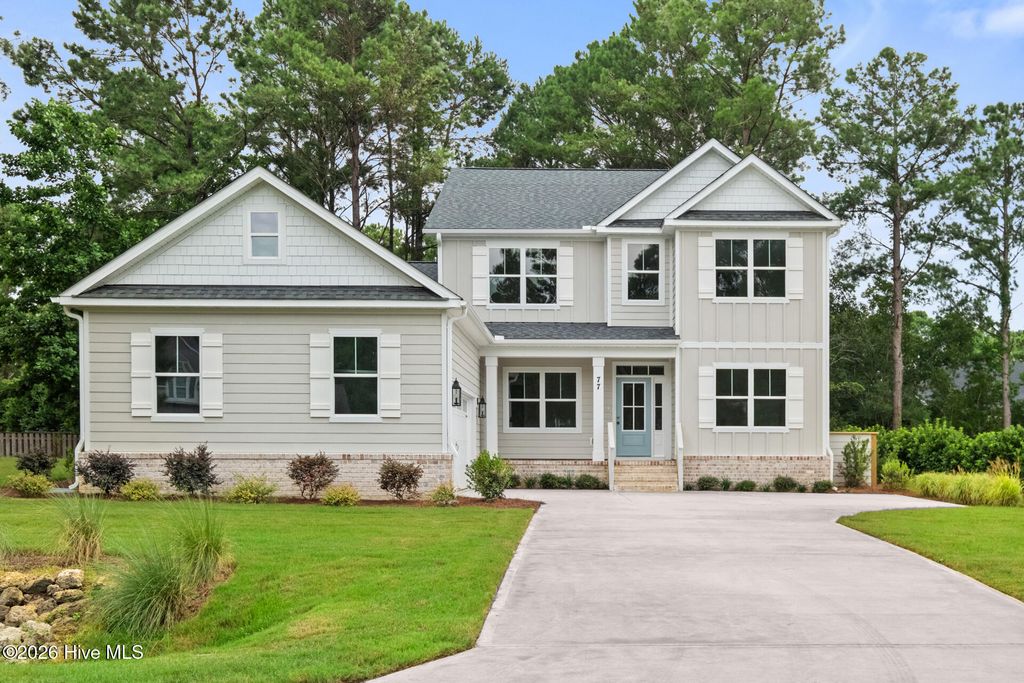 77 Iris Way, Hampstead, NC 28443