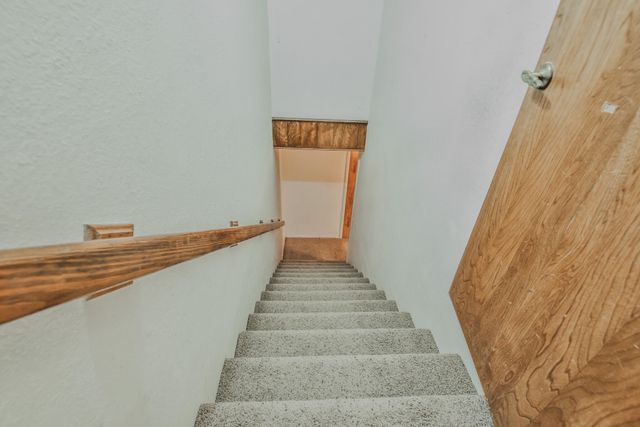 400 N Sherman Avenue, Levelland, TX 79336