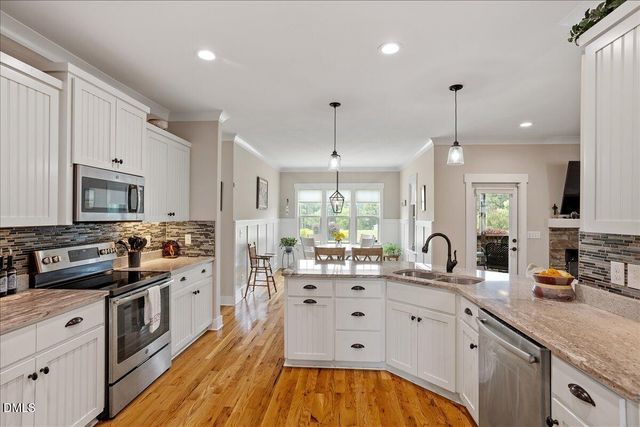 21 Home Run Alley, Benson, NC 27504