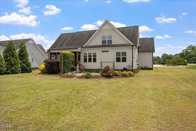 21 Home Run Alley, Benson, NC 27504