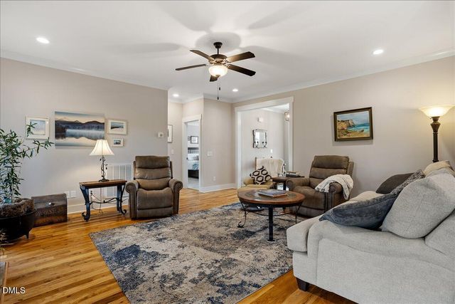 21 Home Run Alley, Benson, NC 27504