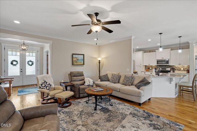 21 Home Run Alley, Benson, NC 27504