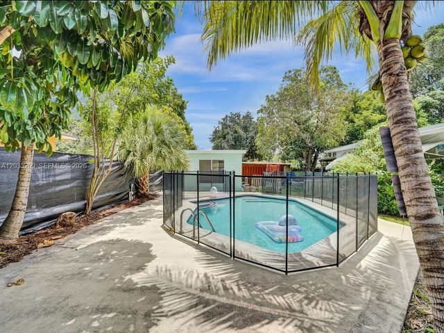 2442 Garfield Street 4, Hollywood, FL 33020
