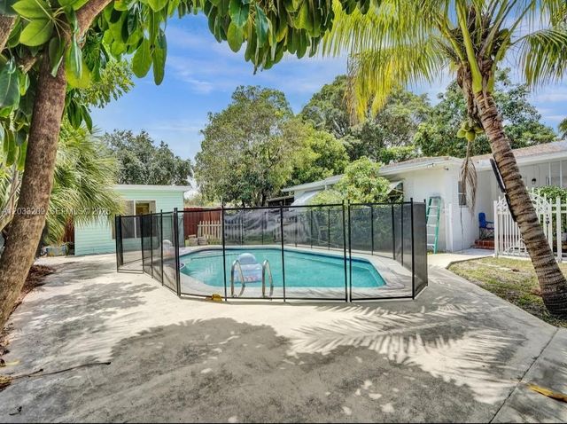 2442 Garfield Street 4, Hollywood, FL 33020