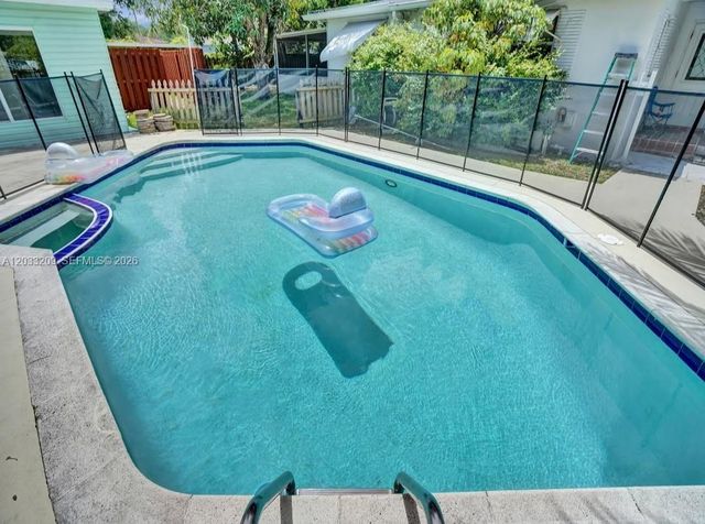 2442 Garfield Street 4, Hollywood, FL 33020