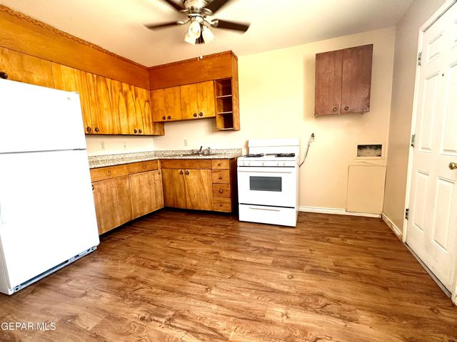 10241 KELLOGG Street, El Paso, TX 79924