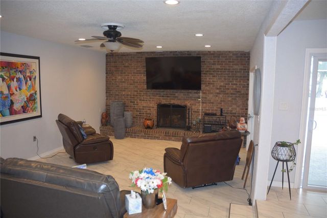 3437 OAKVIEW DRIVE, Lakeland, FL 33811