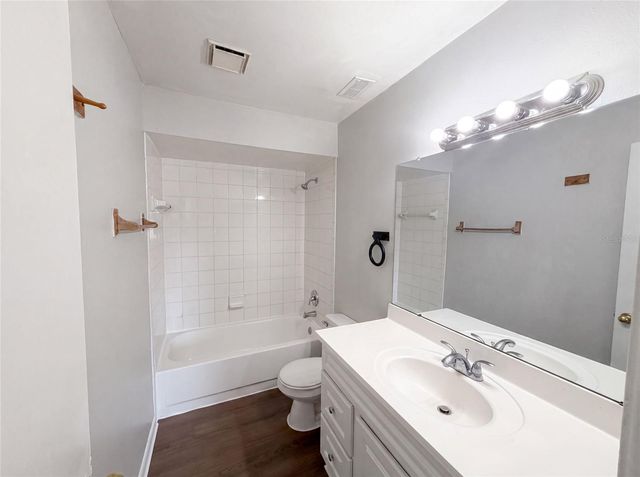 5213 VIA HACIENDA CIRCLE 307, Orlando, FL 32839