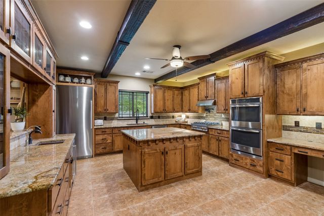 1402 Lakeview Boulevard, Denton, TX 76208