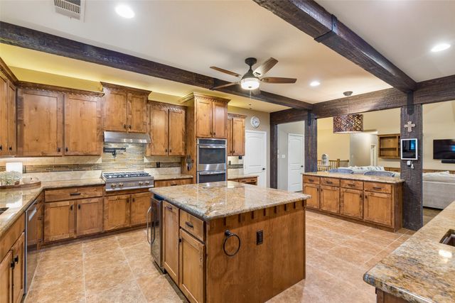 1402 Lakeview Boulevard, Denton, TX 76208