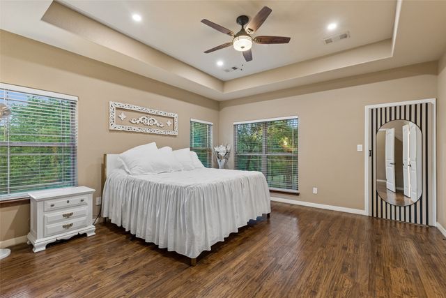 1402 Lakeview Boulevard, Denton, TX 76208